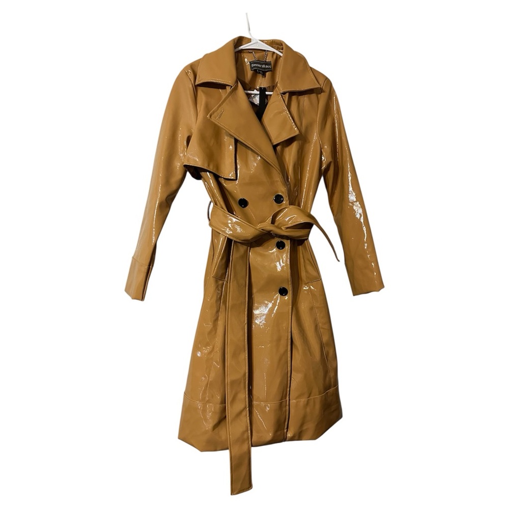 Tan Trench Coat Forever Audrey NWT medium